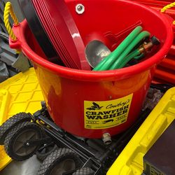 Crawfish washer w/ platers and scoops