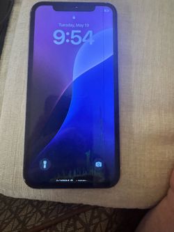 Unlocked IPhone 11, works great and has 128 GB. It does hav