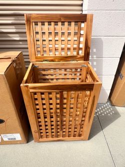 Smith & Hawken Teak Hamper