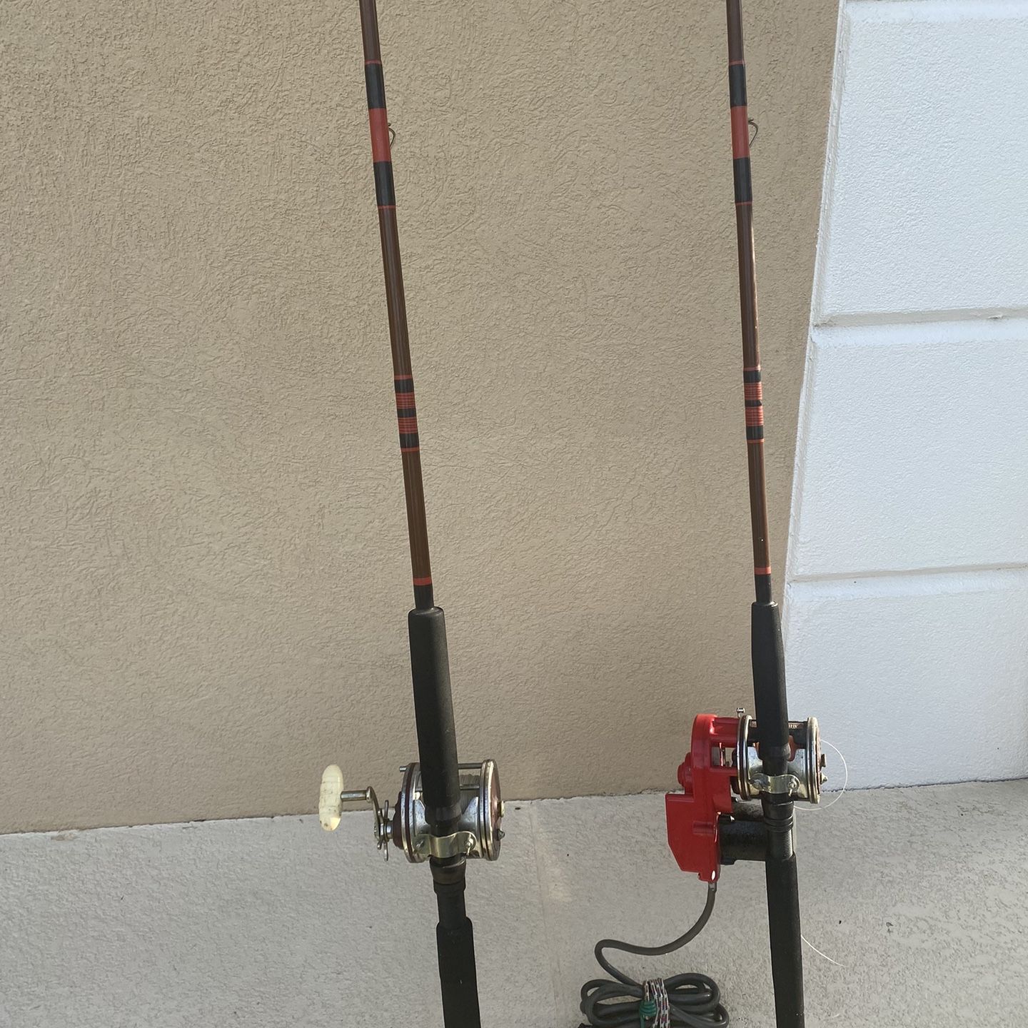 electric fishing poles HADORAM Robotic Swimming Lures 5.12" USB Rechargeable LED Light Wobbler 4 Segment Multi Jointed Swimbaits Hard Lures Fishing Tackle (Common Shad) : Sports & Outdoors This spinning combo from Leisure Sports provides young anglers with confidence Electric fishing reel and pole