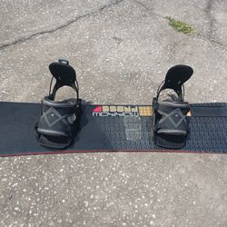 Morrow Press Snowboard with Flite Flow Bindings. 5 Feet Long - $50 FIRM 