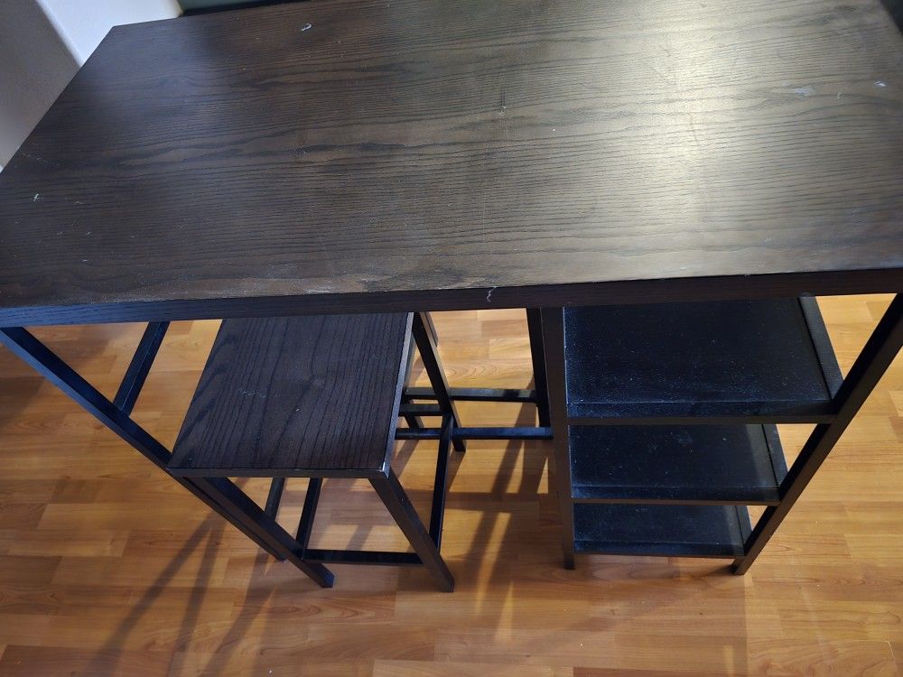 Table With 2 Stools 