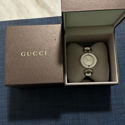 Gucci  Women Watch For Sale 90