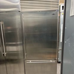 Stainless steel Sub Zero Built in 36” Bottom freezer Fridge