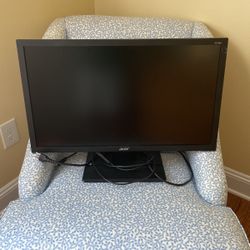 Monitor : 27 Inch Acer