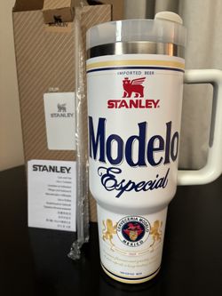 Stanley (Modelo Especial) 40 Oz Flowstate Cup