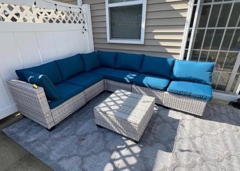 BRAND NEW In Box Large U Shaped 107" Sectional Set & Coffee Tab