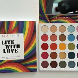 Morphe Live With love Eyeshadow Palette 