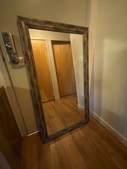 World Market Mirror