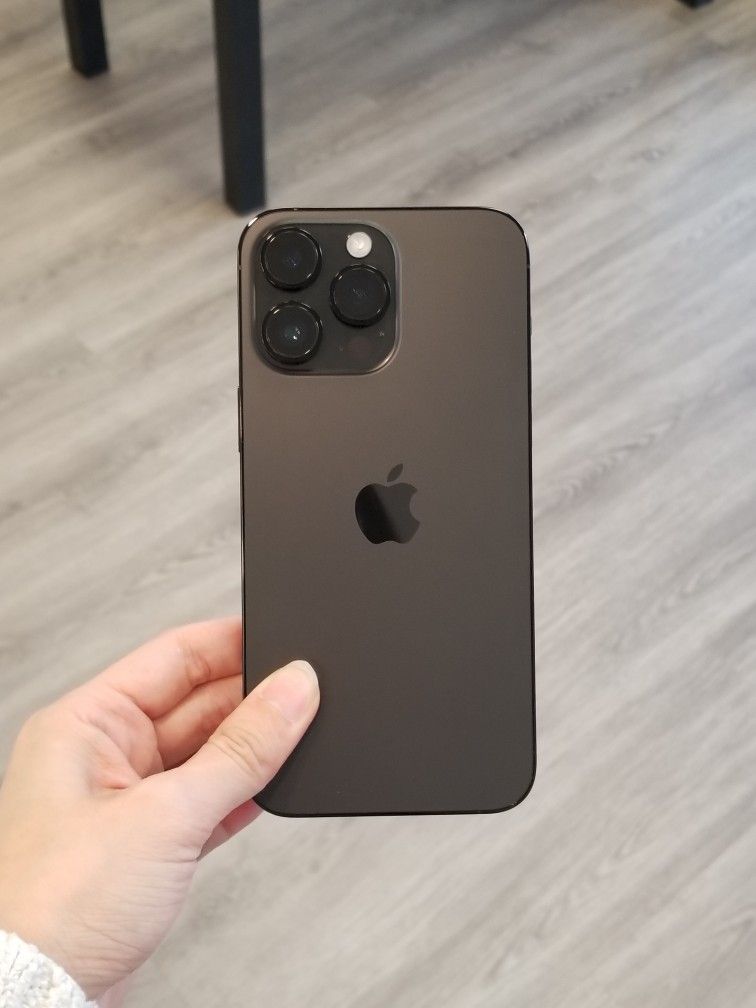 Apple IPhone 14 Pro Max Unlocked For All Carriers - Payment Plan Available For As Low As $25