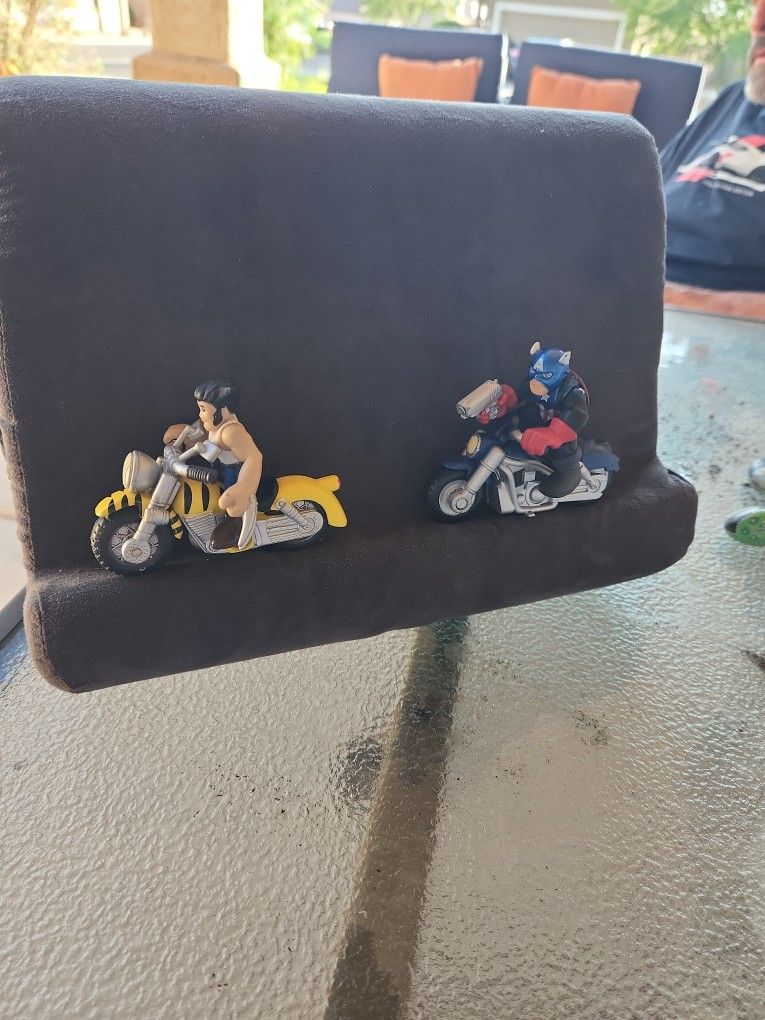 marvel small superhero figure 4 inch wolverine Captain America with motorcycle 15 each