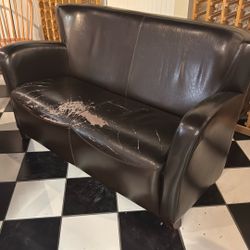 Free Couch Pick Up Arlington Heights 