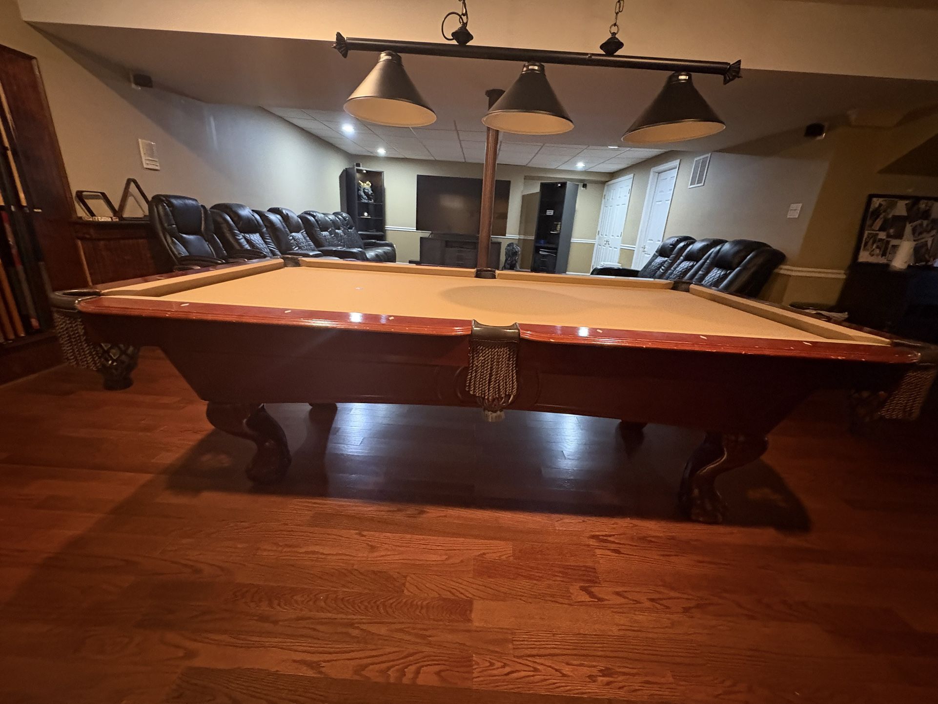 9ft Pool Table