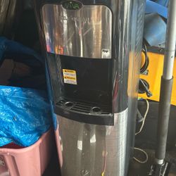 Viva Bottom Loading Water Cooler/heater
