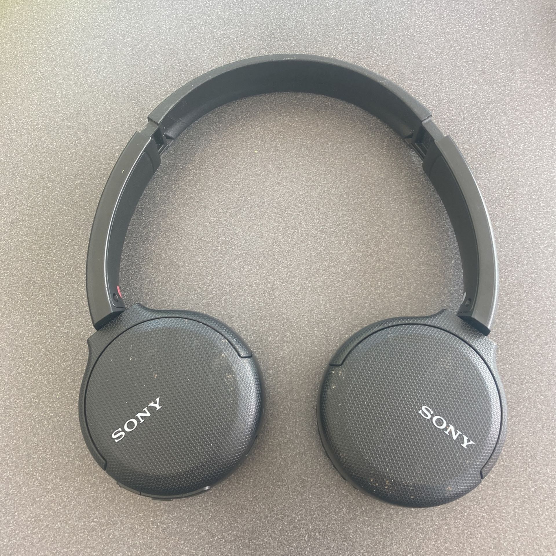 Sony headphones (Bluetooth )