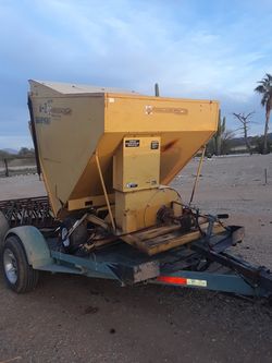 Gravely Pro vac pull-behind 1050