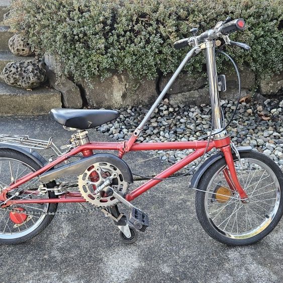 Vintage Dahon Folding Bike w/rack for Sale in Covington, WA - OfferUp
