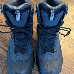 Columbia Sz 11 Men’s Boots Super Warm 