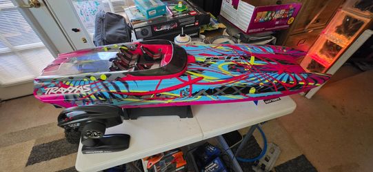 New Traxxas M41 widebody catamaran boat widebody