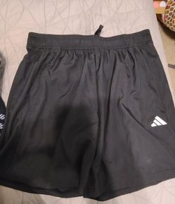 Adidas men's training essentials woven shorts 7inch