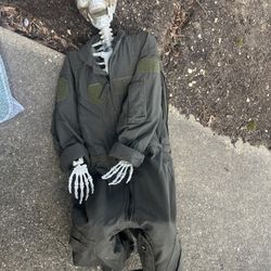 Halloween Skelton 