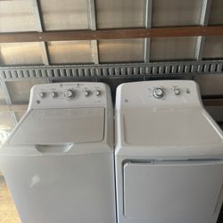 Ge washer & Dryer set 