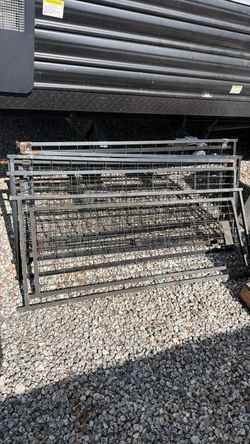 FREE METAL Wire Mesh Panel Frames