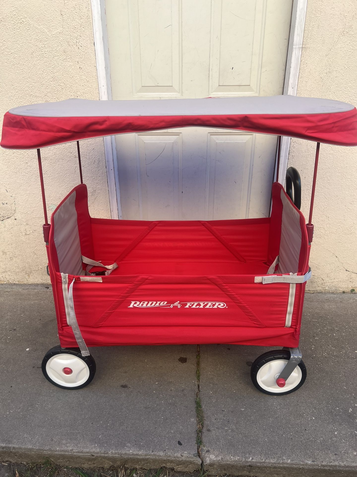 RADIO FLYER WAGON