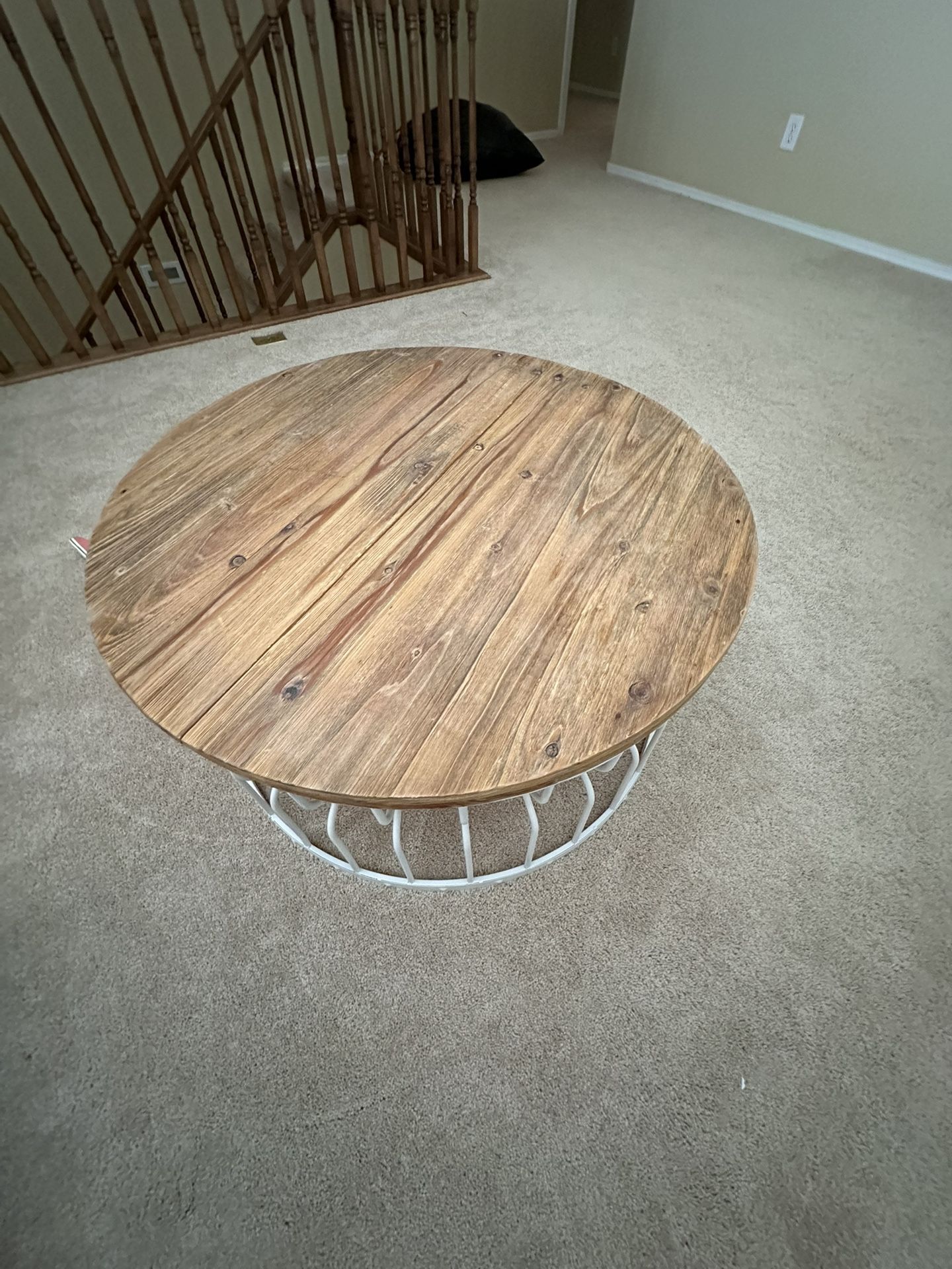 Coffee Table ( In Buckeye ) $15 