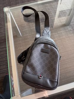Gucci cross body bag