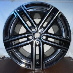 Single 19x8.5 5x114.3 ET35 Gloss Black Machined Wheel