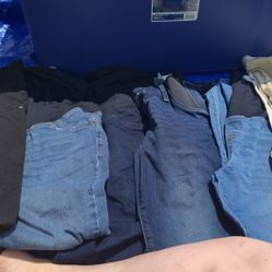 6 Maternity  Size 8 Pants 