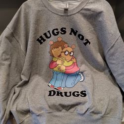 Arthur: hugs not drugs sweatshirt men XL

Brand new. Very funny unique. Made with Gildan sweater. New!