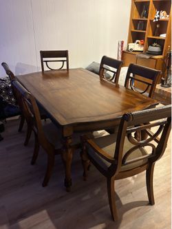 Ashley Millennium Serengeti dining set seats 6