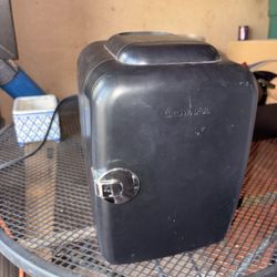 Mini Fridge/heater