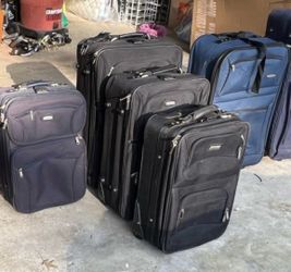 5 Luggage’s Used Good