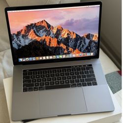 Apple Laptop 