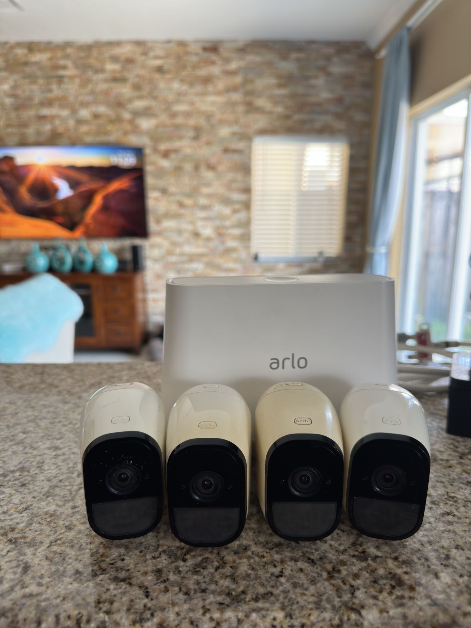 Arlo Pro System & Motorola Router