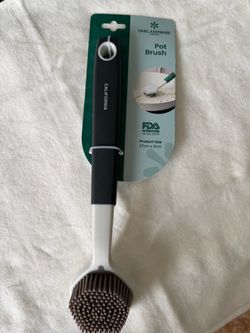 Pot brush