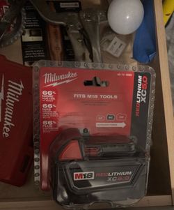 Milwaukee battery 5.0 m18