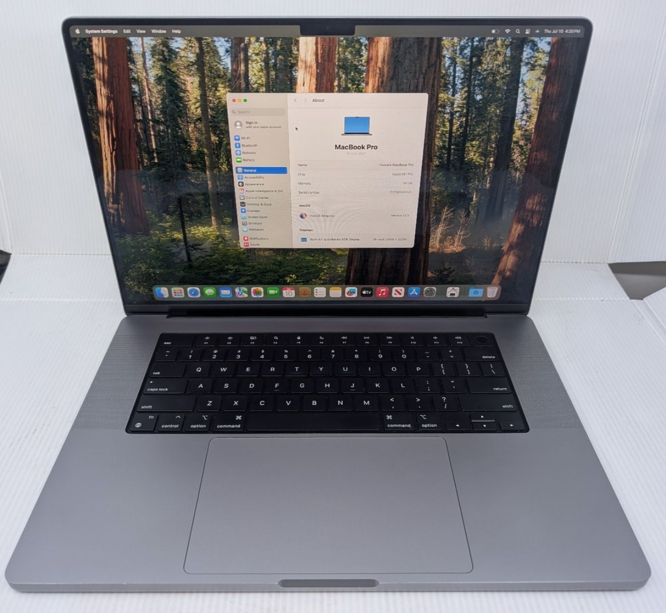 MacBook Pro 16” M1 32gb Ram 1tb