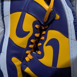 Nike Jordan Dunks 10.5 Men's Lakers Purp N Yellow