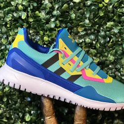Adidas Size 7 New 