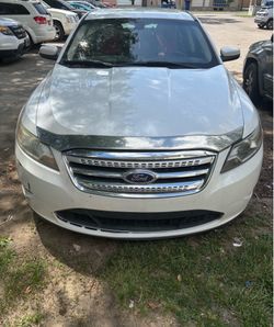 2011 Ford Taurus