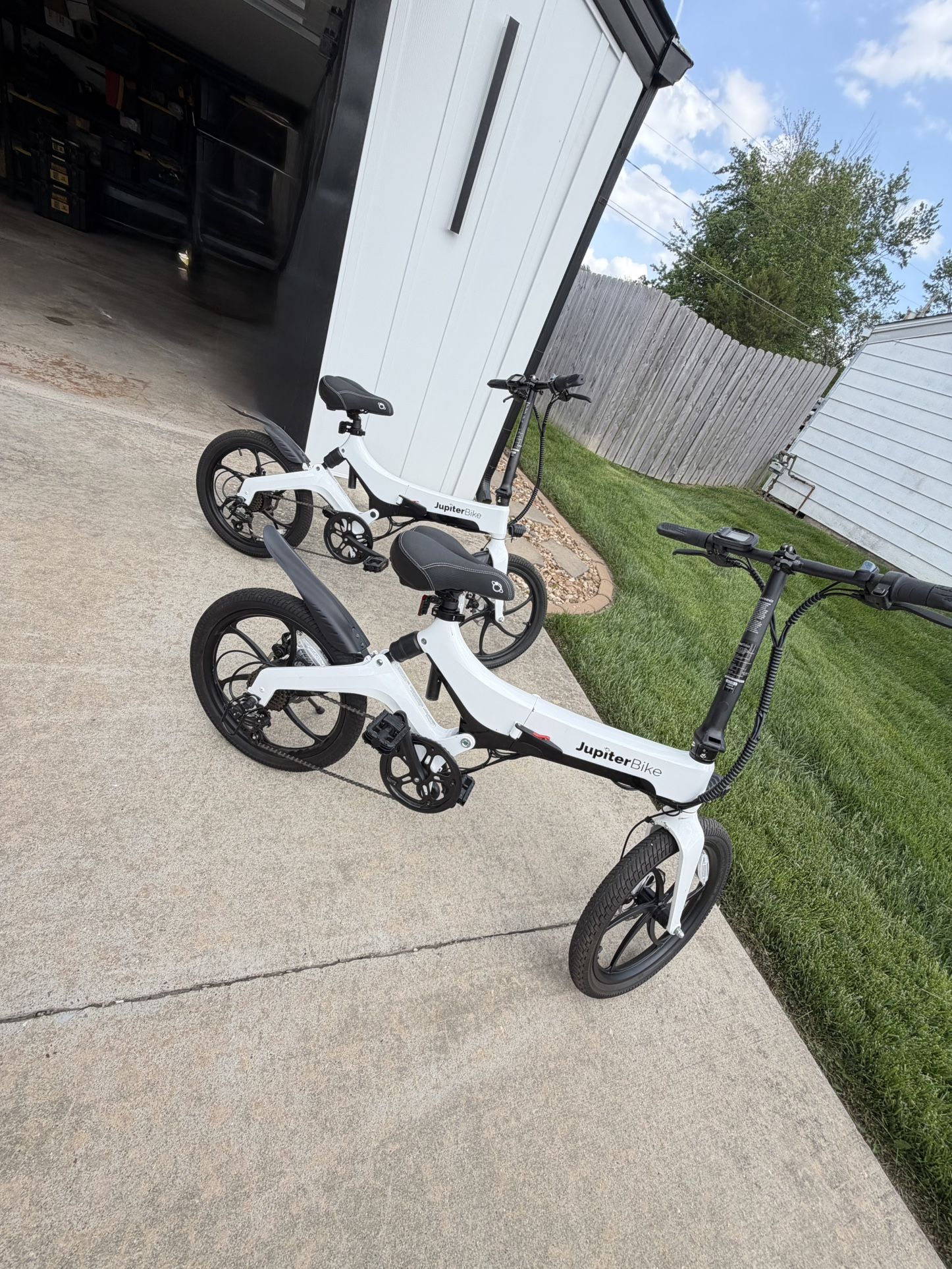 Jupiter Discovery X7 Electric Bikes – LOW MILES!
