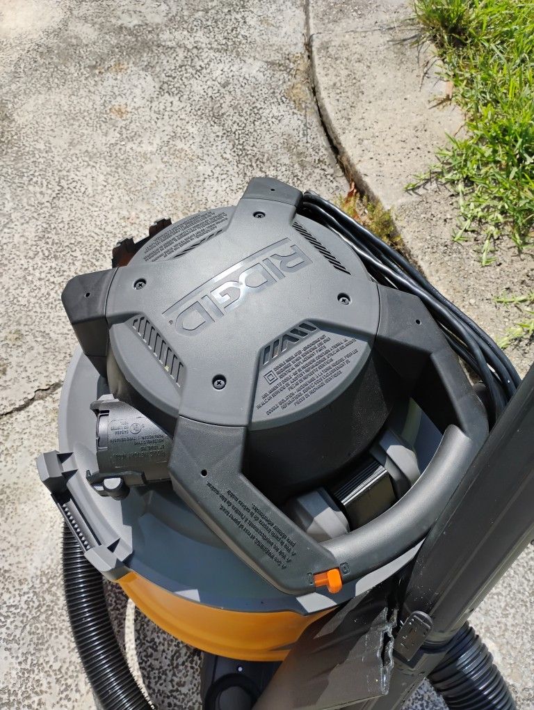 Wet/Dry Vacuum /Blower