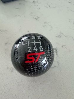 New in box Universal ST Carbon Fiber and Style 6-Speed Manual Shift Knob New in Box