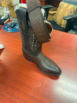 Sets de botas de piel con cinturón