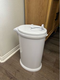 Ubbi diaper Pail
