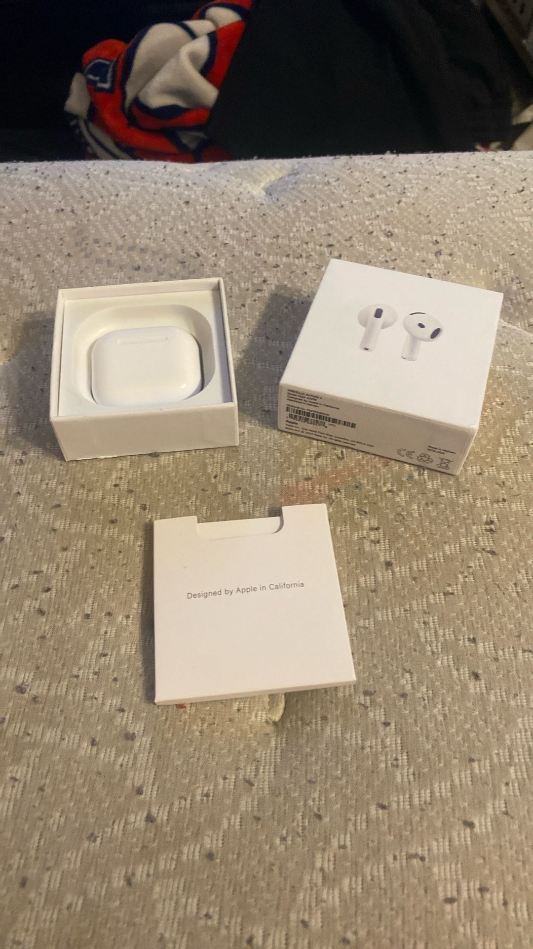 AirPods 4